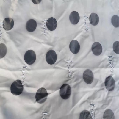 Poliéster al aire libre respirable de nylon 20dx20d de Softshell del bordado de la tela 130gsm