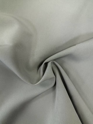 Se trata de un tejido de spandex de cuatro vías de 185GSM 92%P 8%SP 75D+40D*75D+40D+200D