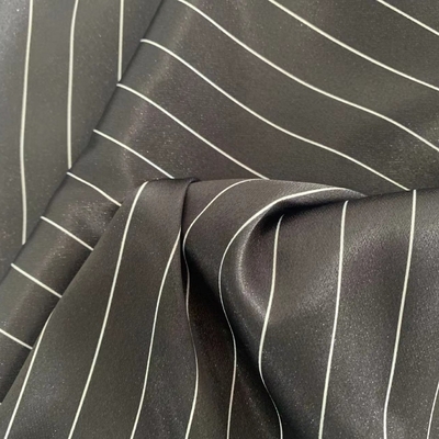 Ventile la laminación brillante de la tela de seda imitada 150Dx150D 130GSM