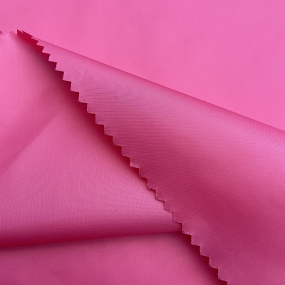 100% de poliéster 50D/72F*60D/75F 65gm 300T membrana prensada de Taffeta