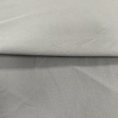 El contenido de fibra de poliéster en el tejido del producto se calculará en función de las características del producto.